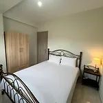 Elizabeth View * Флогита