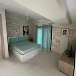 Апартаменты Elizabeth View