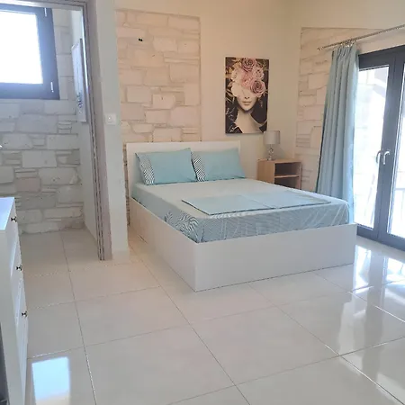 Elizabeth View Apartment