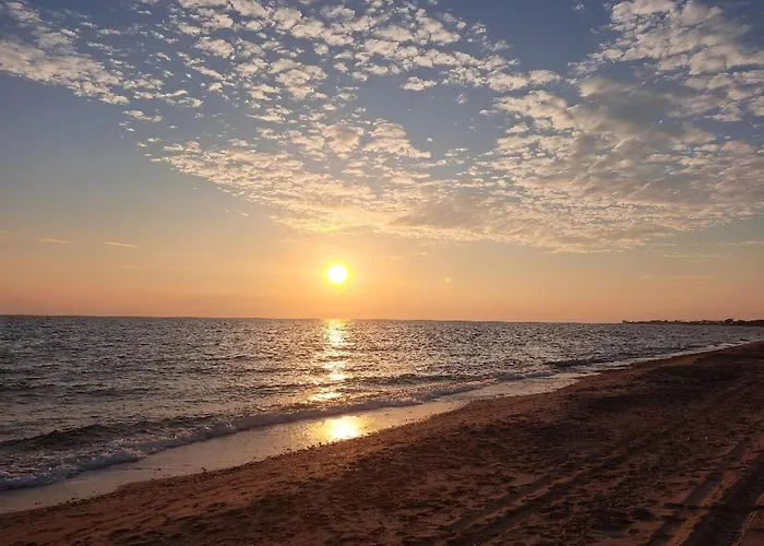 Elizabeth View Апартаменты Флогита