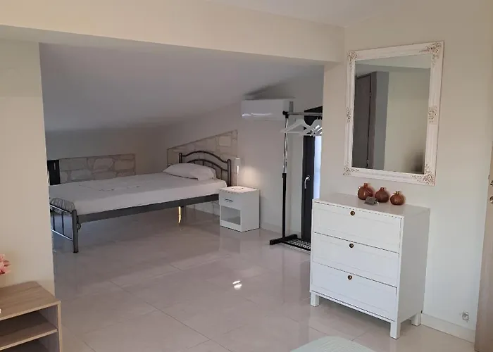 Апартаменты Elizabeth View *